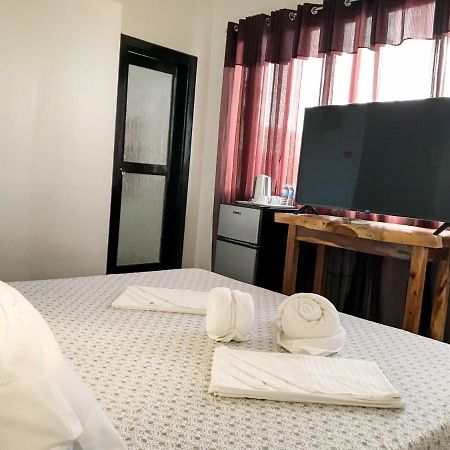 E.I. Suites Siquijor Exterior foto